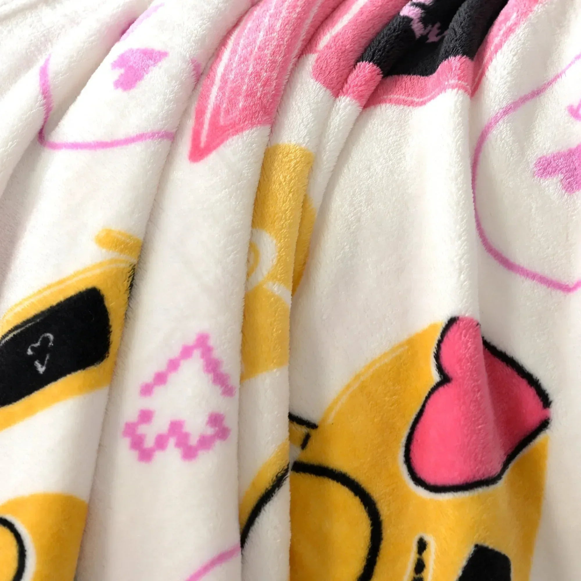 Way to Celebrate Super Soft Cozy Valentines Day Oversize Plush Throw Blankets