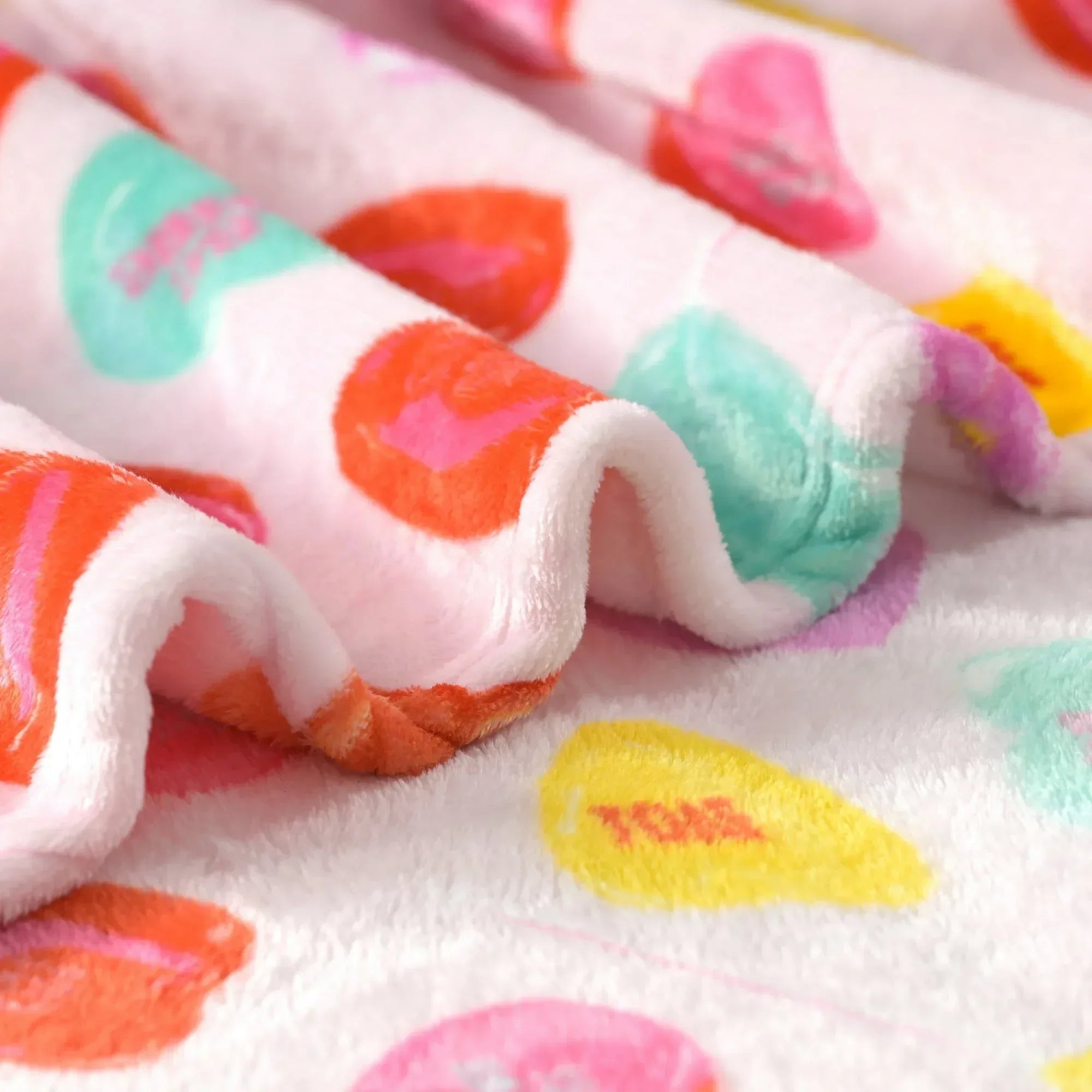 Way to Celebrate Super Soft Cozy Valentines Day Oversize Plush Throw Blankets
